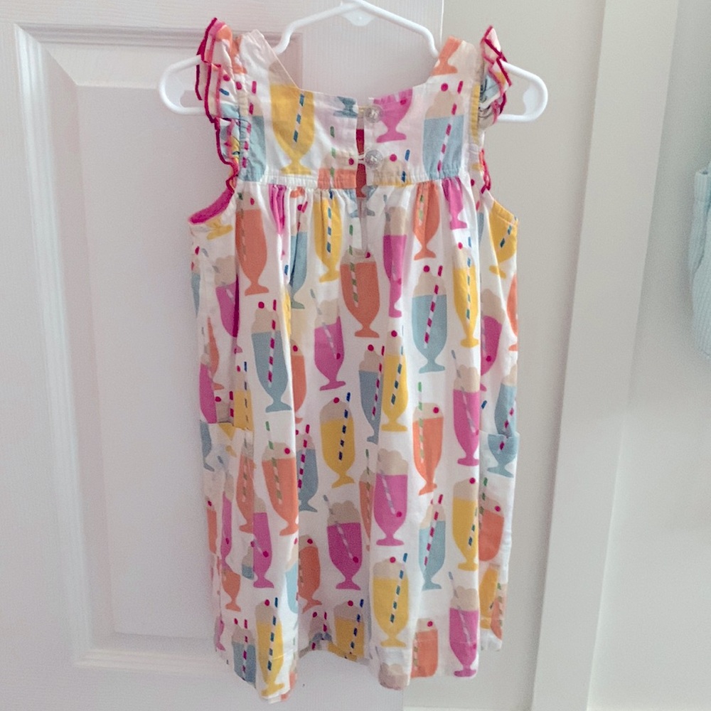 Pink Chicken Girls precious dress 💕 love the playful colors! Size 5